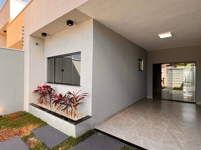 Venda em Residencial Village Garavelo - Aparecida de Goiânia