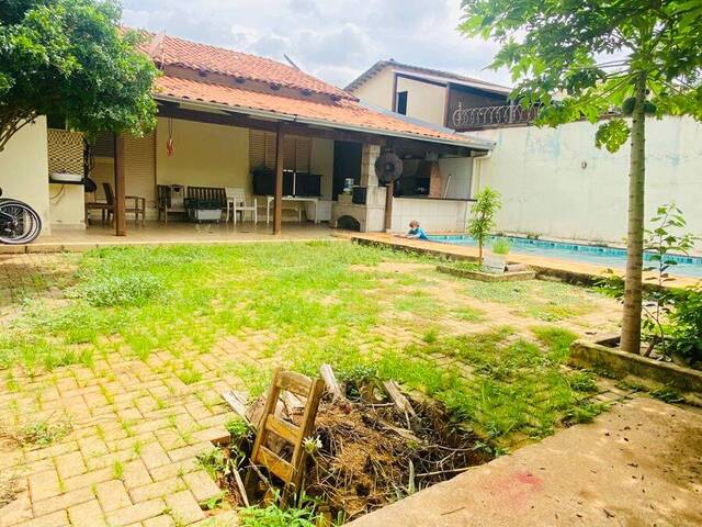 #3271 - Casa para Venda em Goiânia - GO