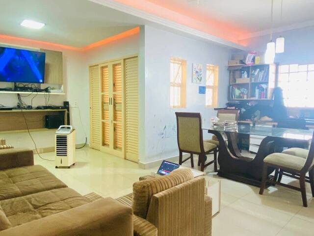 #3271 - Casa para Venda em Goiânia - GO