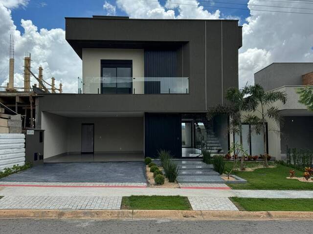 #3303 - Casa em condomínio para Venda em Aparecida de Goiânia - GO