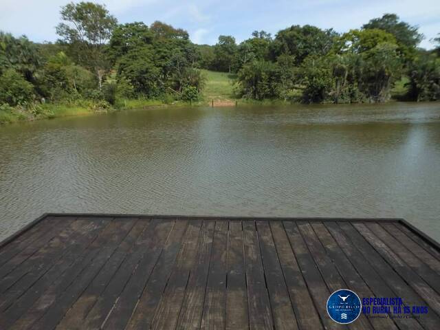 Venda em zona rural - Mozarlândia