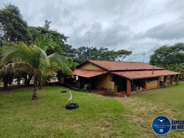 Venda em zona rural - Hidrolândia