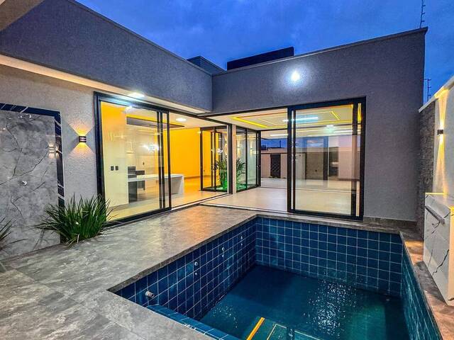 #3437 - Casa para Venda em Goiânia - GO