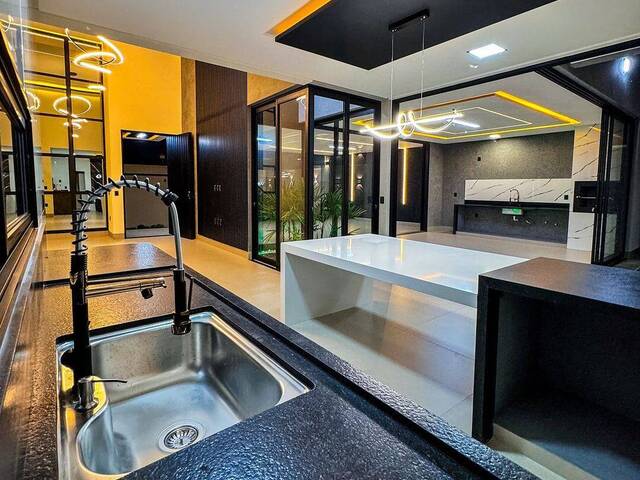 Casa para Venda em Goiânia - 5