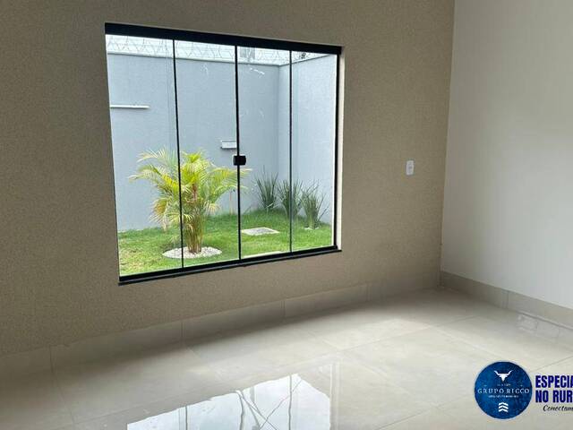 #3521 - Casa para Venda em Goiânia - GO