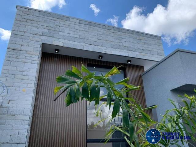 #3526 - Casa para Venda em Goiânia - GO