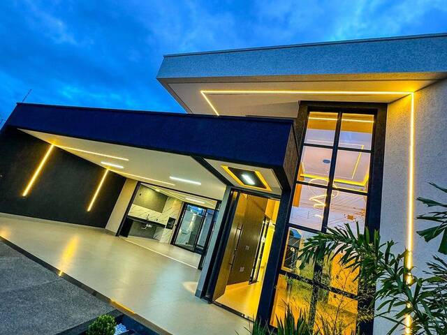 #3528 - Casa para Venda em Goiânia - GO
