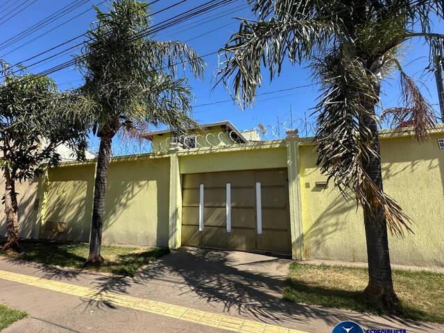 #3529 - Casa para Venda em Aparecida de Goiânia - GO