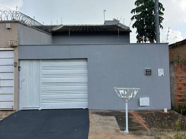 #3542 - Casa para Venda em Goiânia - GO