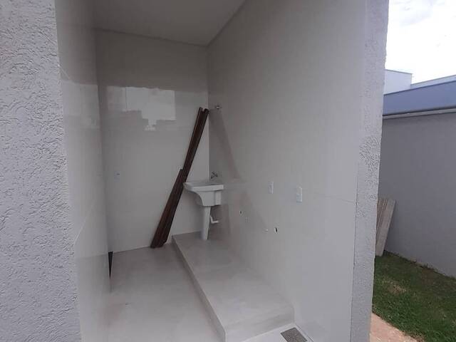 #3543 - Casa em condomínio para Venda em Goiânia - GO