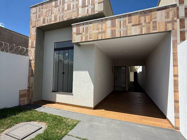 #3601 - Casa para Venda em Goiânia - GO