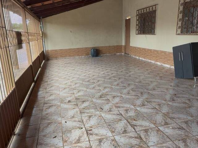 #3614 - Casa para Venda em Goiânia - GO