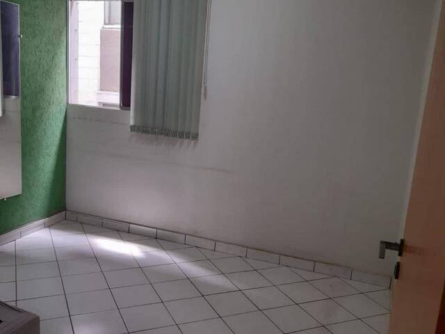 #3632 - Apartamento para Venda em Goiânia - GO