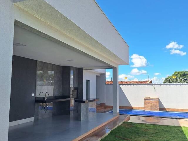 #3641 - Casa para Venda em Aparecida de Goiânia - GO