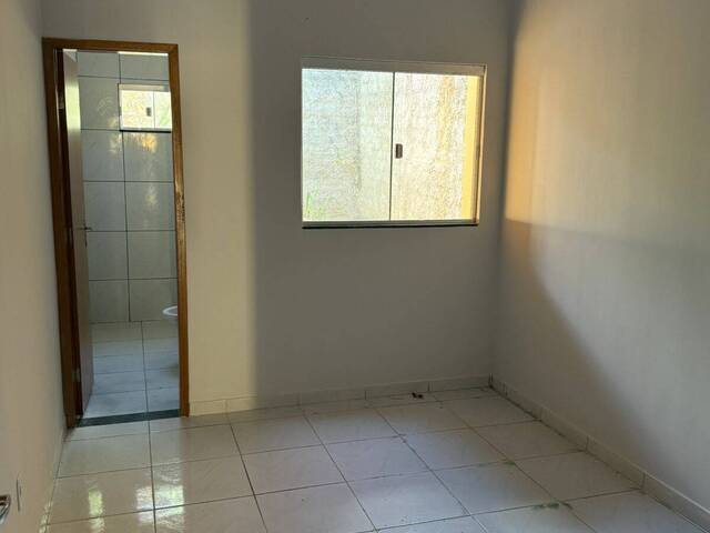 #3703 - Casa para Venda em Aparecida de Goiânia - GO