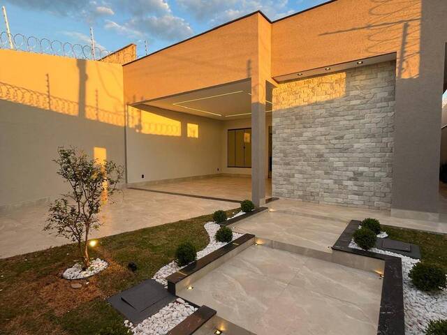 #3725 - Casa para Venda em Goiânia - GO