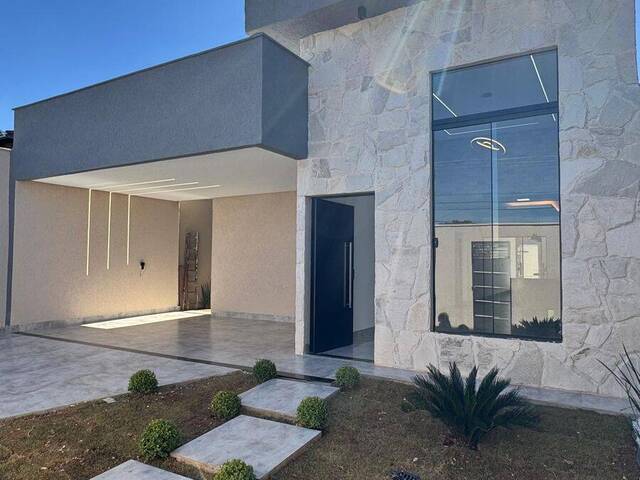 #3743 - Casa para Venda em Goiânia - GO