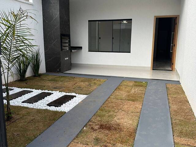 #3744 - Casa para Venda em Goiânia - GO