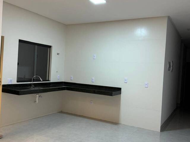 #3747 - Casa para Venda em Goiânia - GO