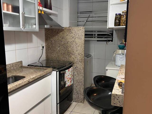 #3760 - Apartamento para Venda em Aparecida de Goiânia - GO