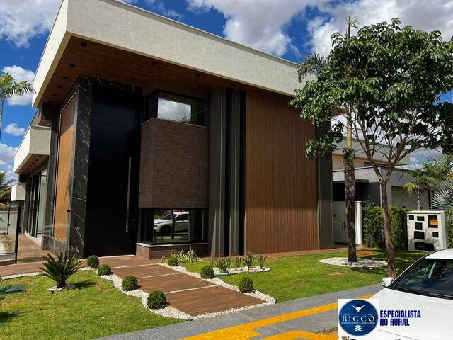 #3762 - Casa em condomínio para Venda em Goiânia - GO