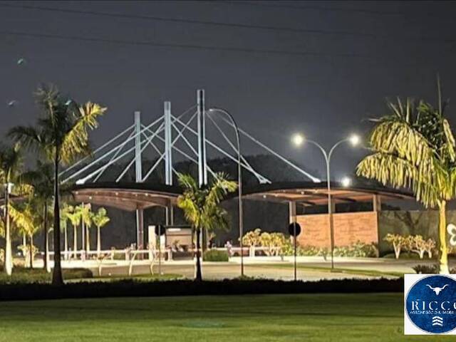 #3763 - Terreno em condomínio para Venda em Goiânia - GO