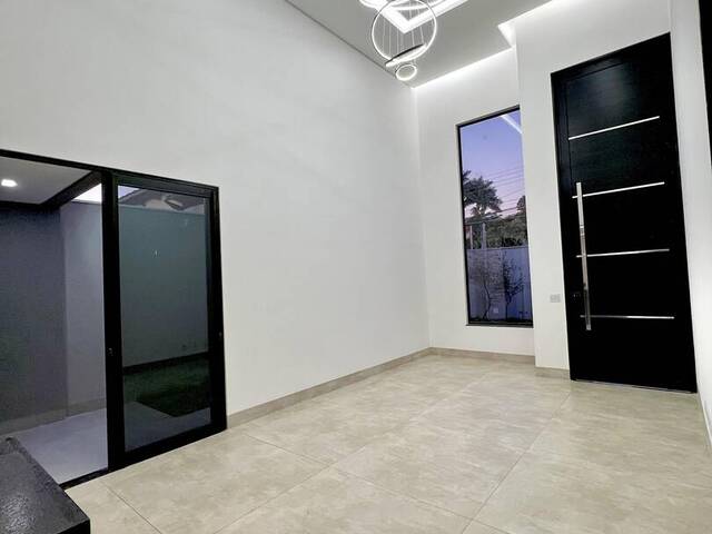 #3775 - Casa para Venda em Goiânia - GO