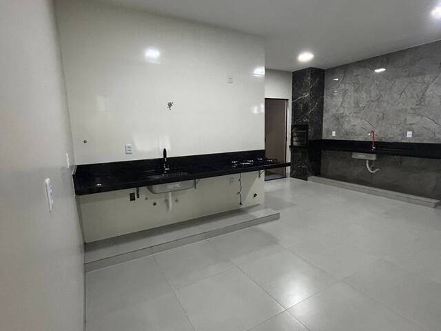 #3795 - Casa para Venda em Aparecida de Goiânia - GO