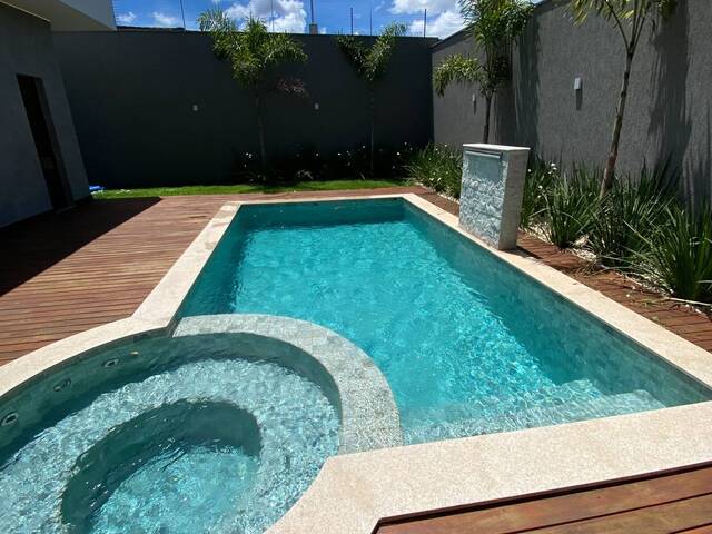 #3801 - Casa em condomínio para Venda em Goiânia - GO