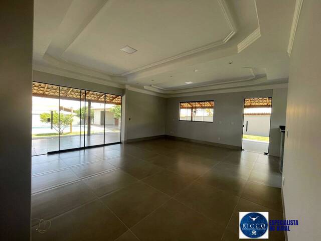 #3819 - Casa em condomínio para Venda em Hidrolândia - GO