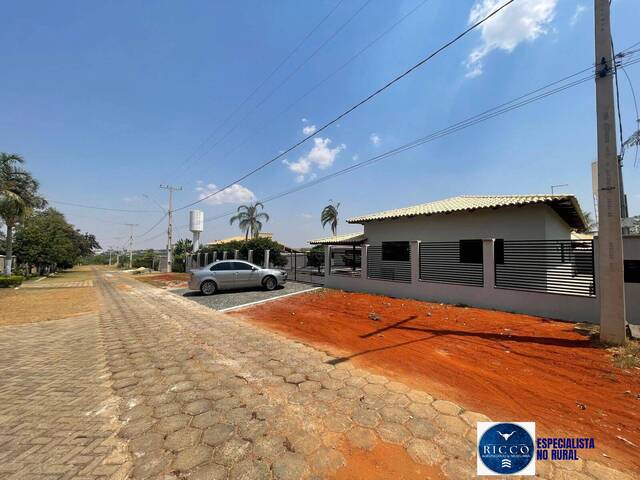 Casa em condomínio para Venda em Hidrolândia - 4