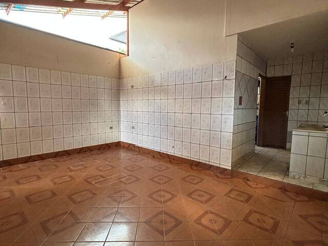 #3825 - Casa para Venda em Goiânia - GO