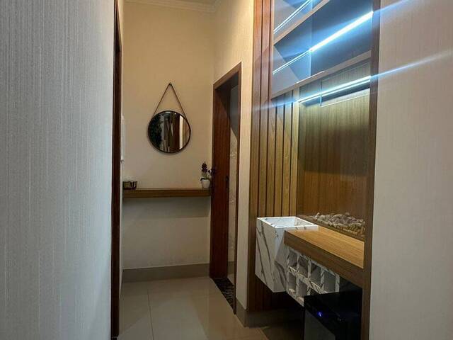 #3856 - Casa em condomínio para Venda em Goiânia - GO