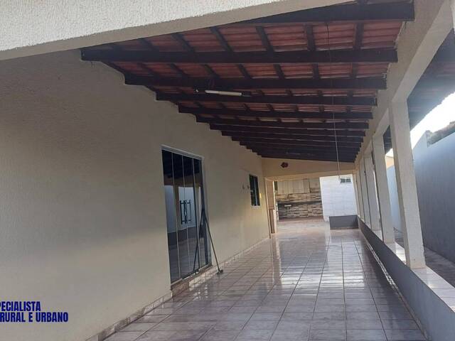 #3883 - Casa para Venda em Goiânia - GO