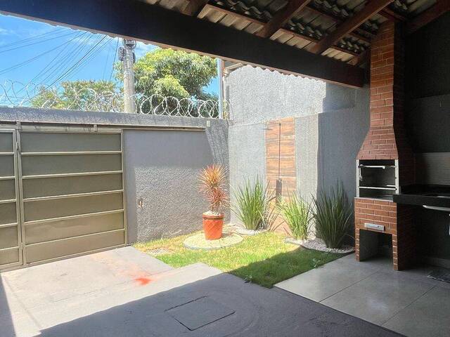 #3911 - Casa para Venda em Senador Canedo - GO