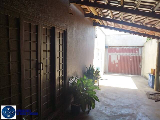 #3935 - Casa para Venda em Goiânia - GO