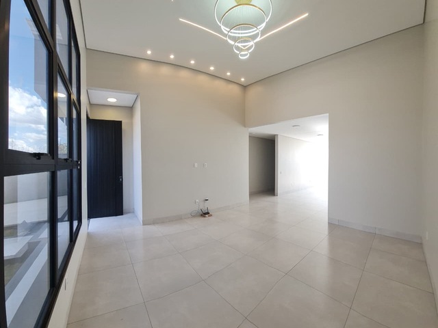 #3860 - Casa para Venda em Goiânia - GO