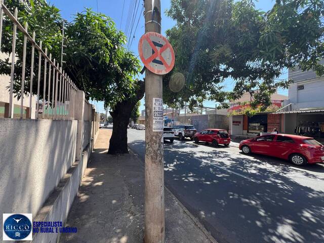 Ponto Comercial para Venda em Goiânia - 4
