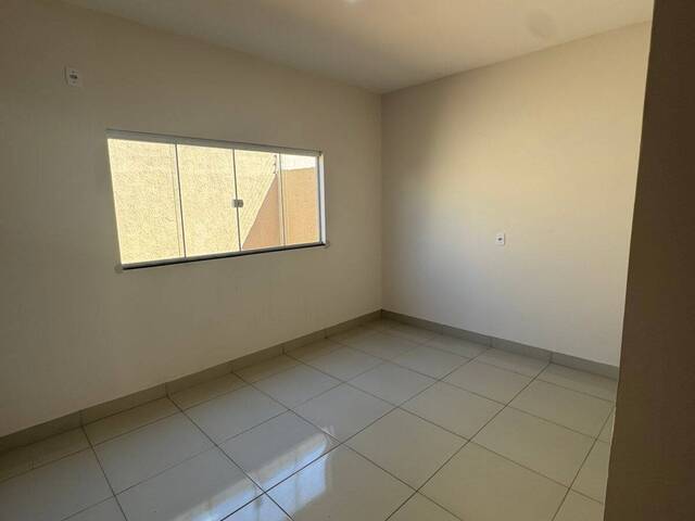 #3962 - Casa para Venda em Goiânia - GO