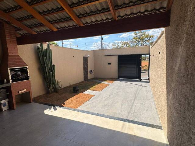 #3962 - Casa para Venda em Goiânia - GO