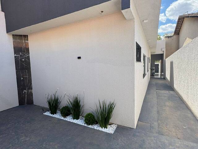 #3963 - Casa para Venda em Aparecida de Goiânia - GO