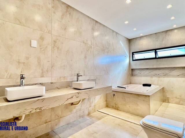 #3993 - Casa para Venda em Senador Canedo - GO