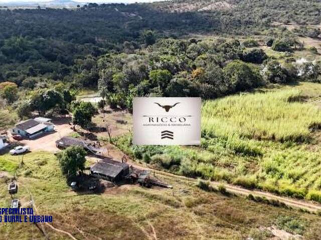 #4012 - Chácara para Venda em Vila Propício - GO