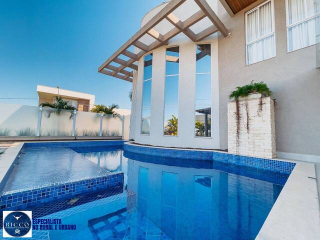 #4018 - Casa em condomínio para Venda em Goiânia - GO