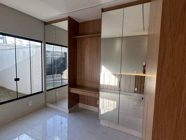 #4028 - Casa para Venda em Goiânia - GO