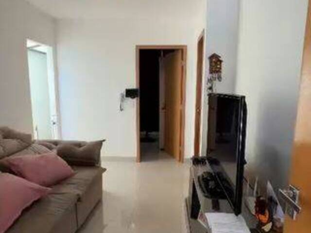 #4049 - Casa em condomínio para Venda em Goiânia - GO