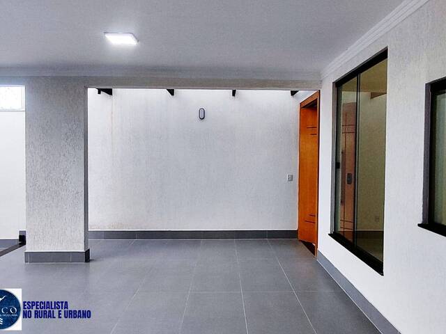 #4066 - Casa para Venda em Goiânia - GO