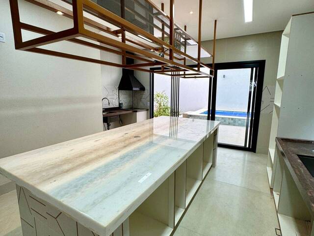 Casa para Venda em Goiânia - 4