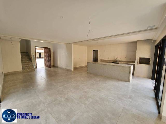 #4101 - Casa em condomínio para Venda em Senador Canedo - GO