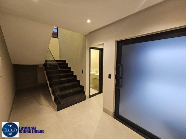 #4104 - Casa em condomínio para Venda em Senador Canedo - GO